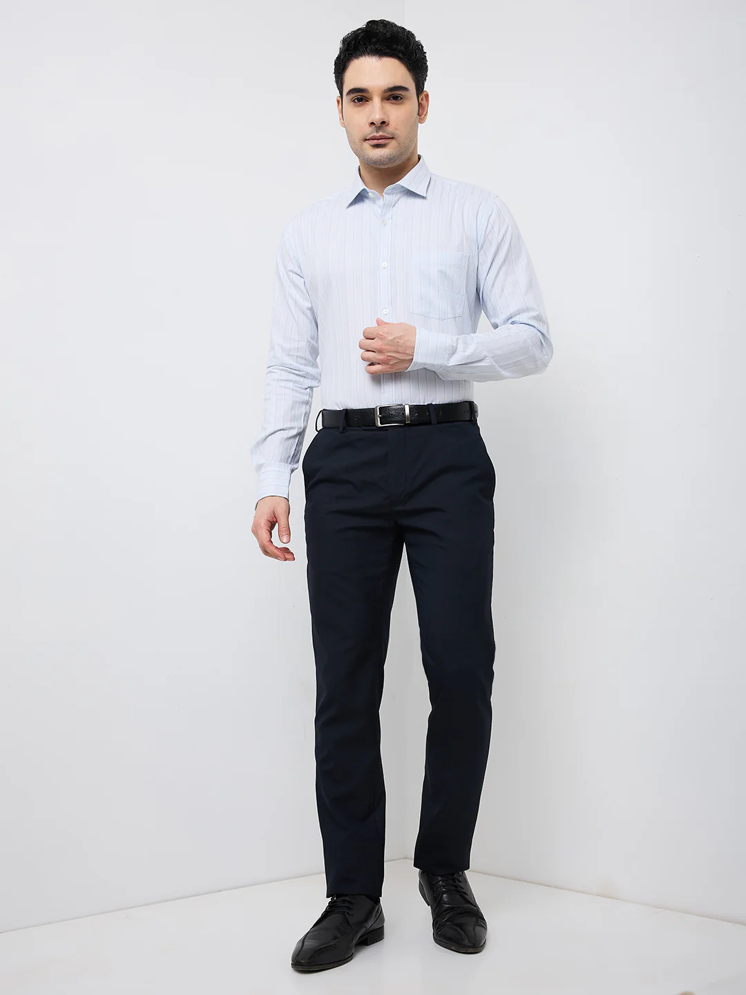 Park Avenue Men Blue Stripe Slim Fit Cotton Shirt - Image 5