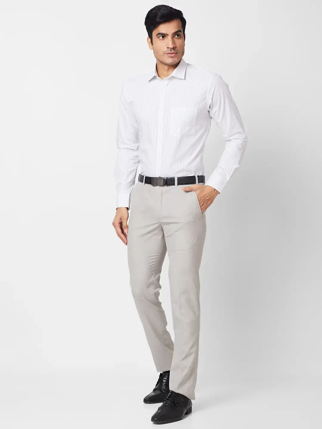 Park Avenue Men White Striped Slim Fit Cotton Formal Shirt - Image 5