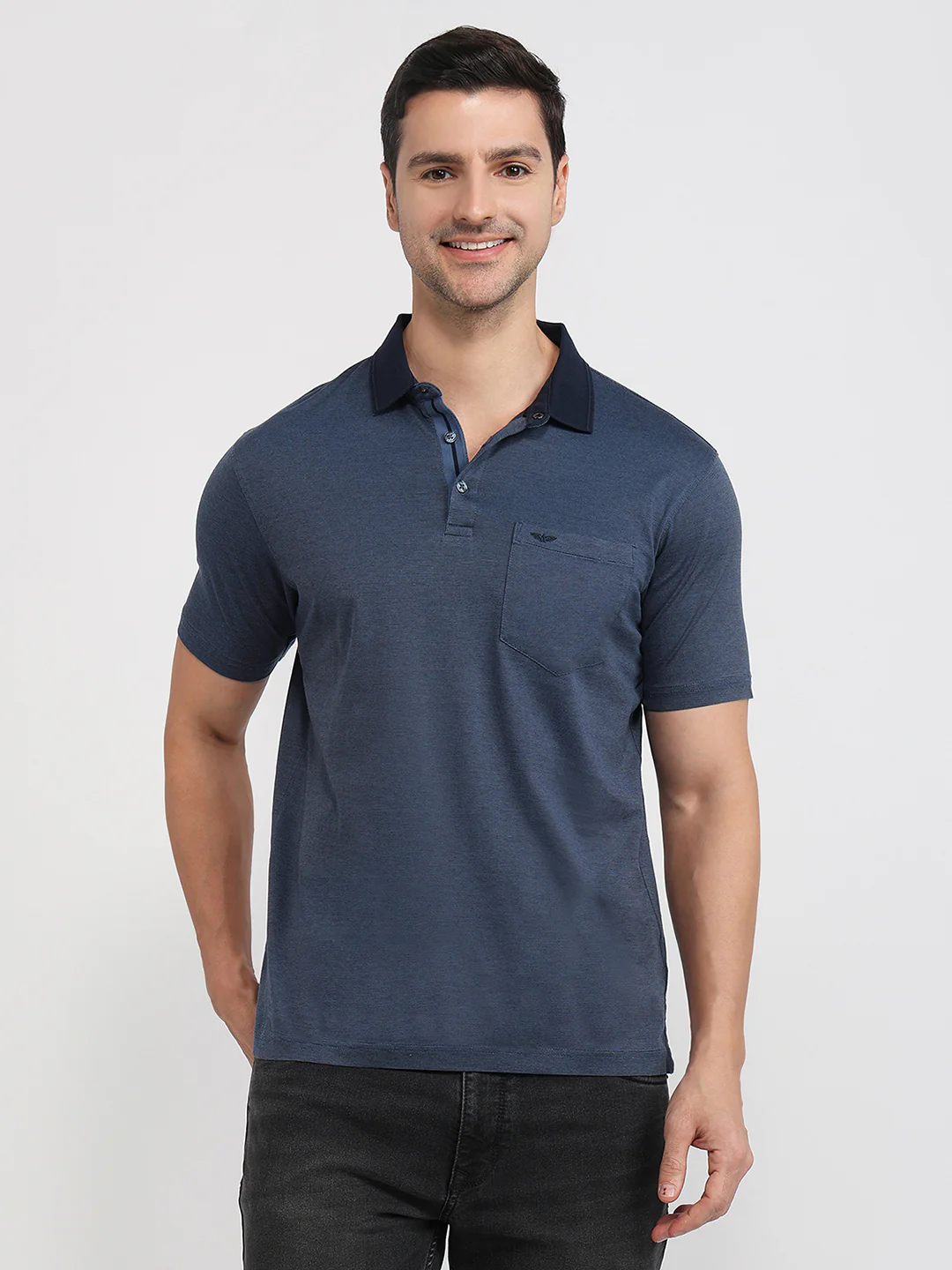 Park Avenue Men Blue Stripe Slim Fit Cotton T-Shirt