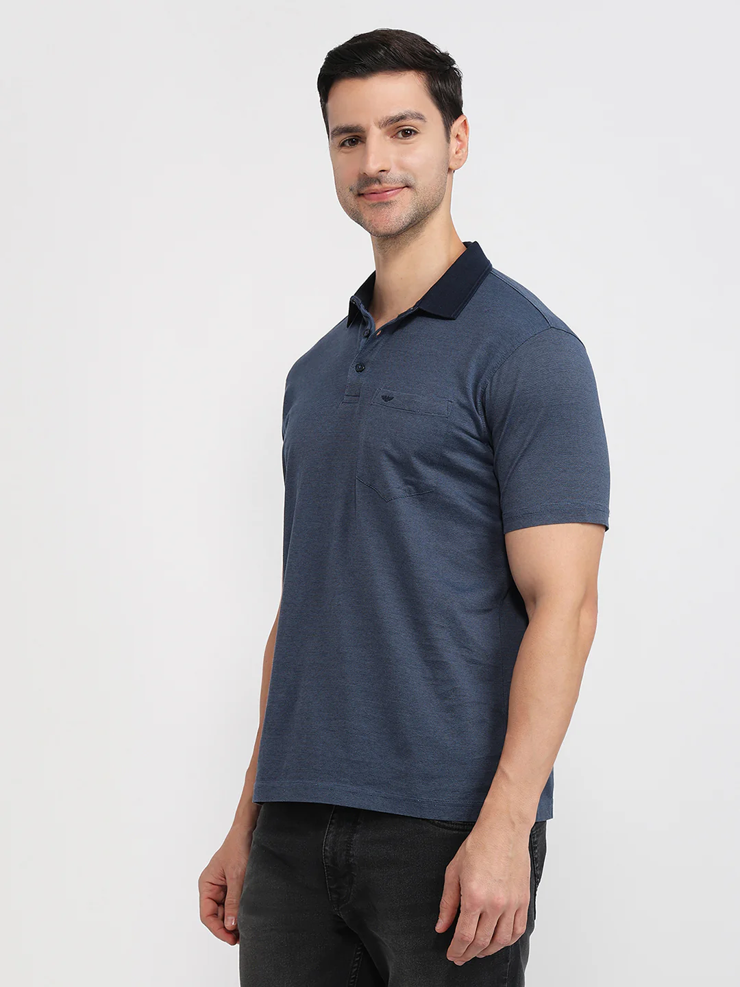 Park Avenue Men Blue Stripe Slim Fit Cotton T-Shirt - Image 2