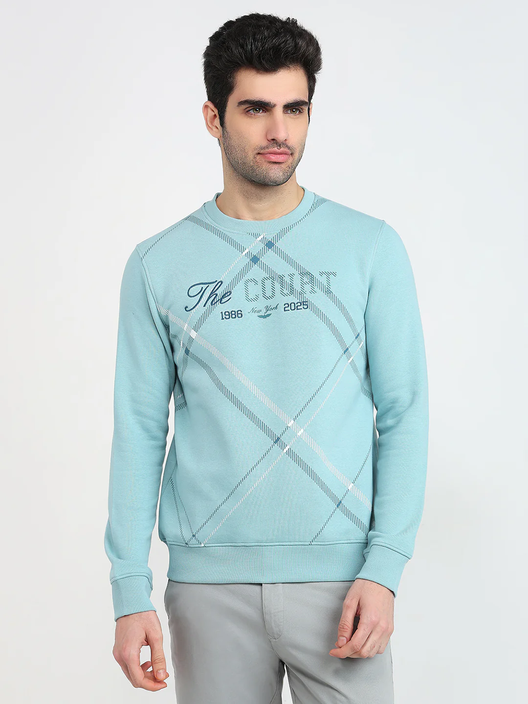 Park Avenue Men Blue Structure Slim Fit Cotton Blend Sweatshirt