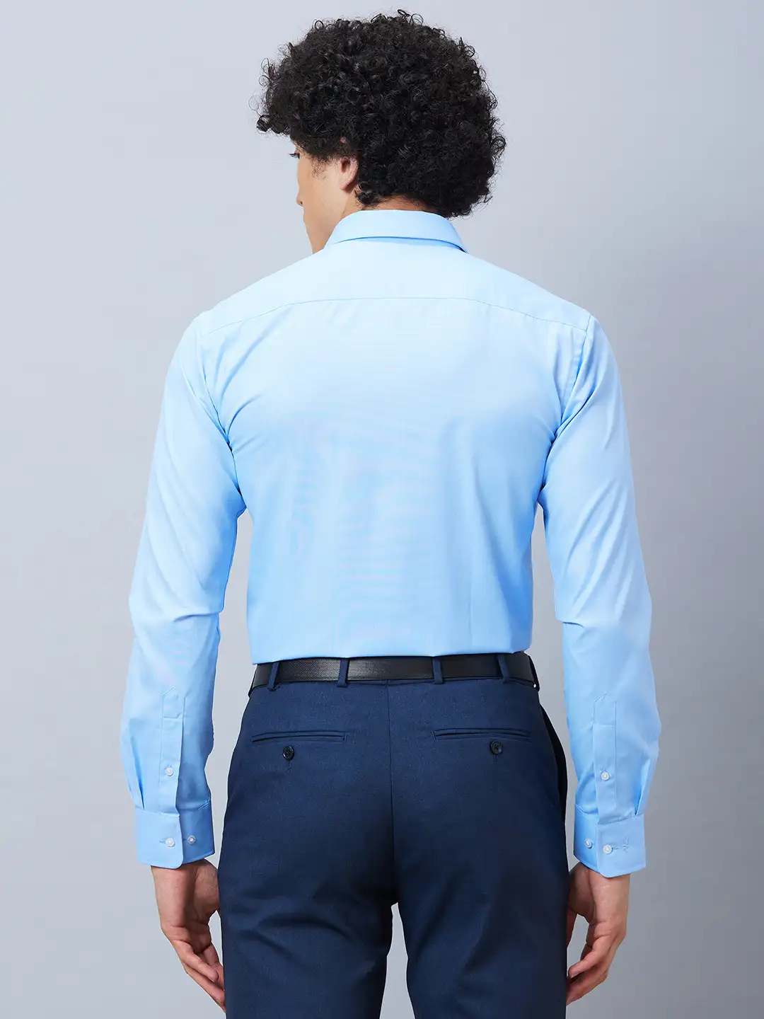 Park Avenue Men Blue Structure Slim Fit Polyester Blend Cutaway Collar Shirt - Image 5