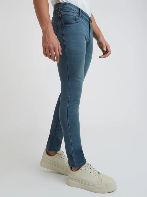 Park Avenue Men Blue Twill Slim Fit Cotton Blend Jeans - Image 2