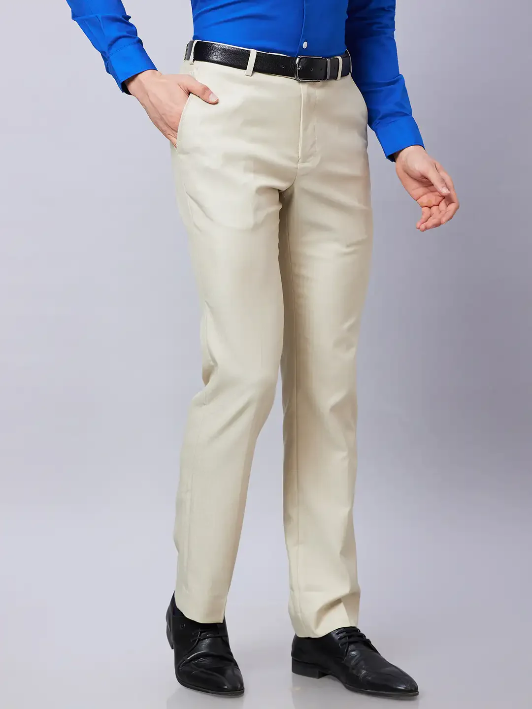 Park Avenue Men Brown Checks Smart Fit Polyester Blend Trousers - Image 2