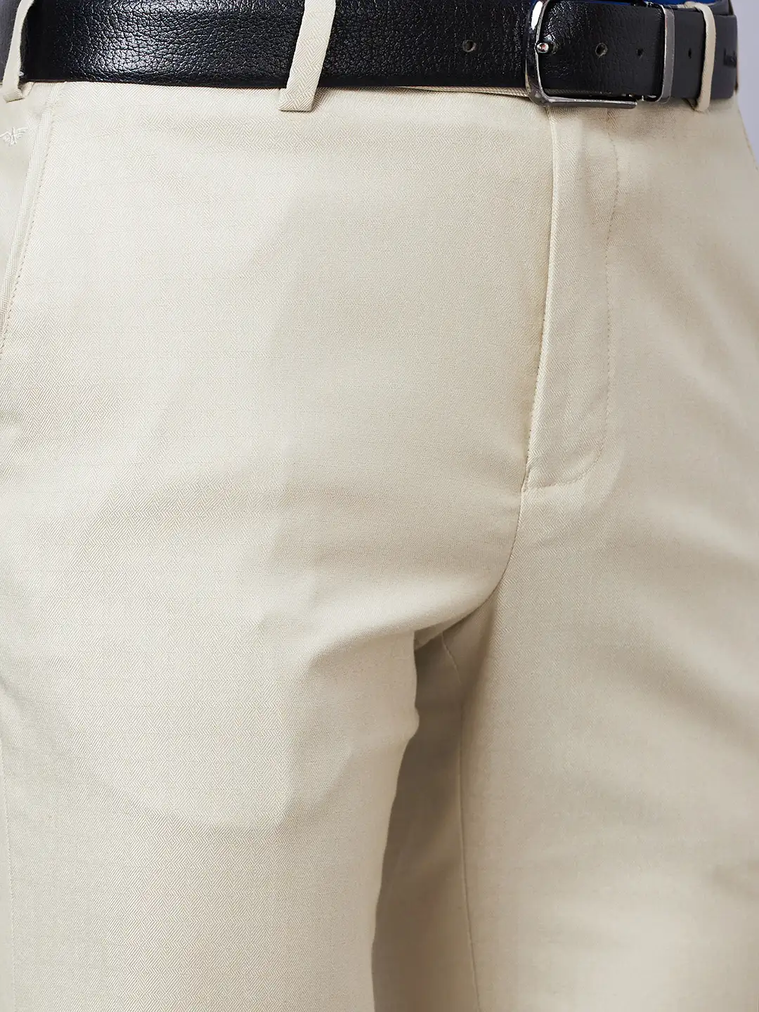Park Avenue Men Brown Checks Smart Fit Polyester Blend Trousers - Image 6