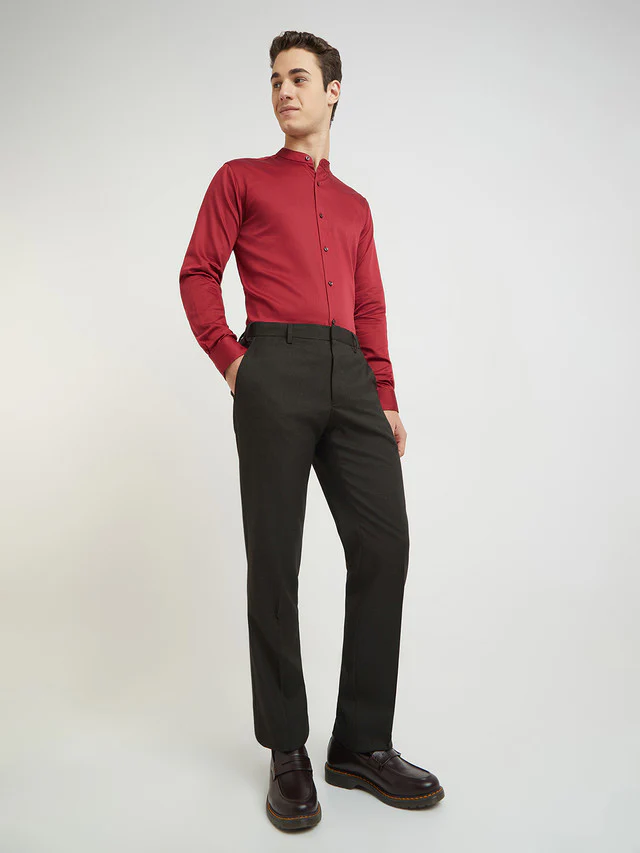 Park Avenue Men Brown Solid Regular Fit Polyester Blend Trouser - Image 5