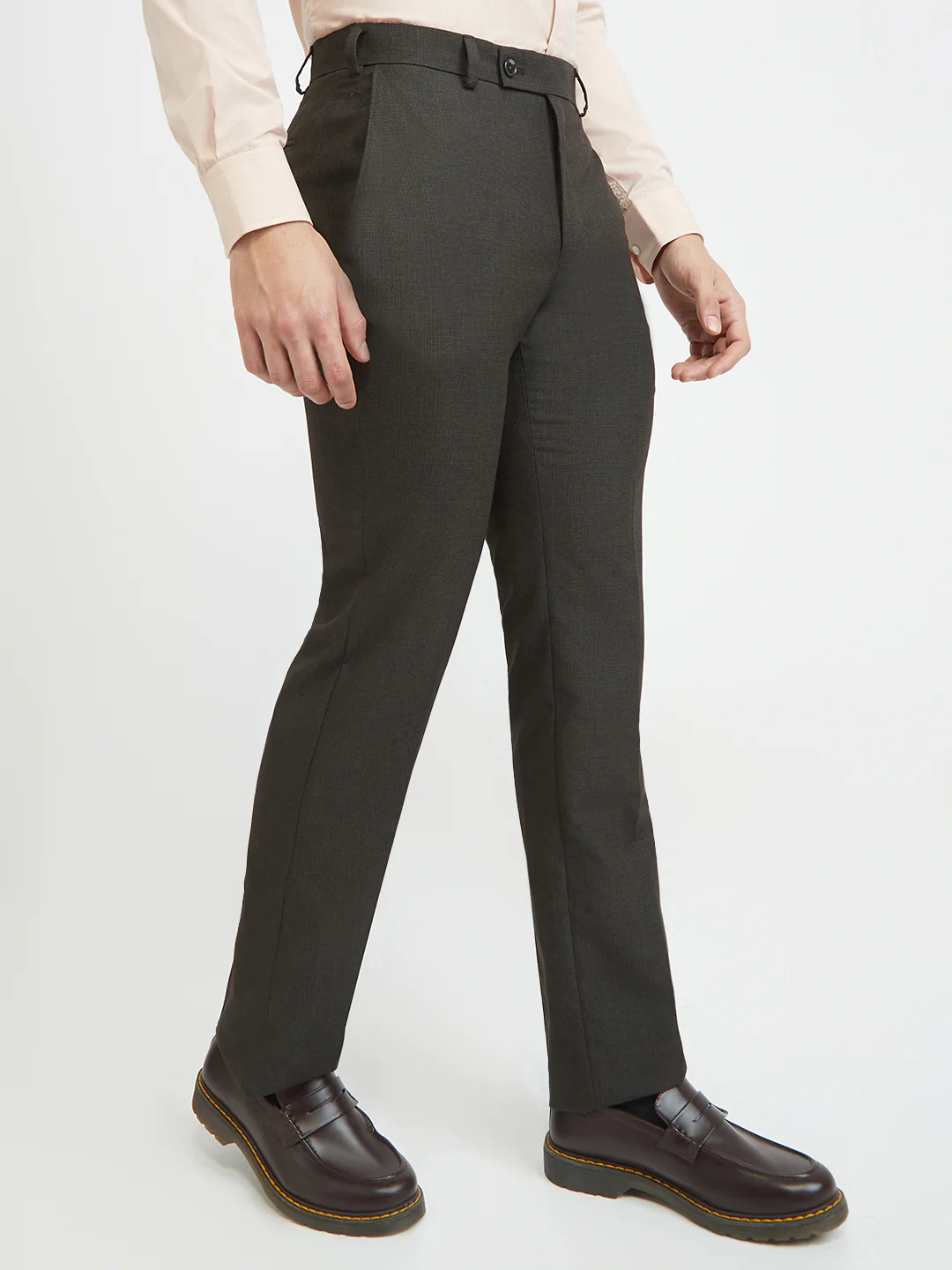Park Avenue Men Brown Solid Regular Fit Polyester Blend Trouser - Image 2