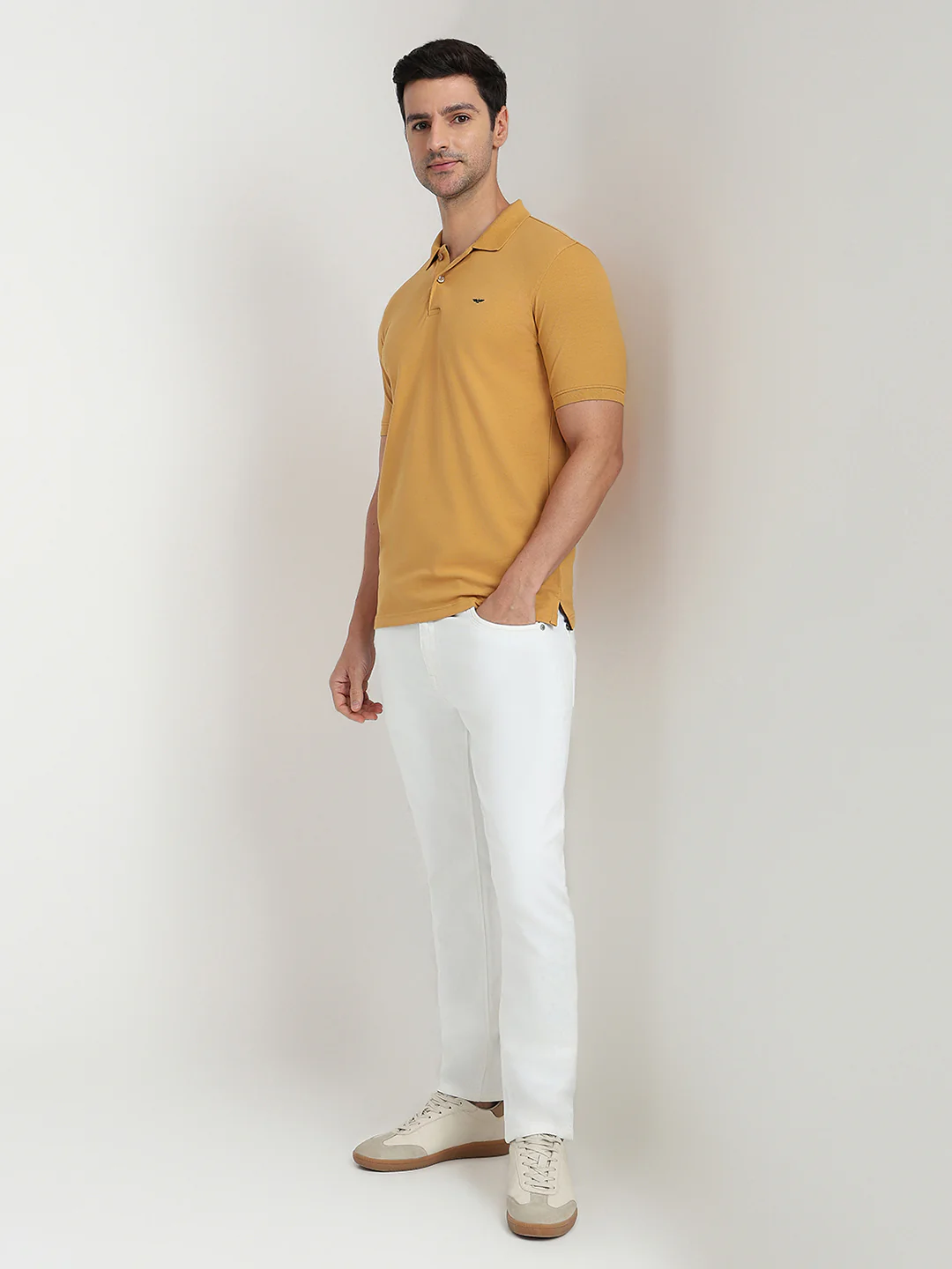 Park Avenue Men Brown Solid Slim Fit Cotton Blend Half Sleeve T-Shirt - Image 5
