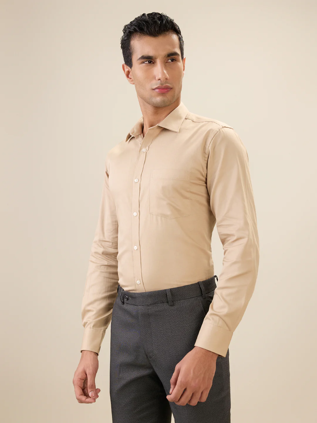Park Avenue Men Brown Solid Slim Fit Cotton Shirt - Image 2