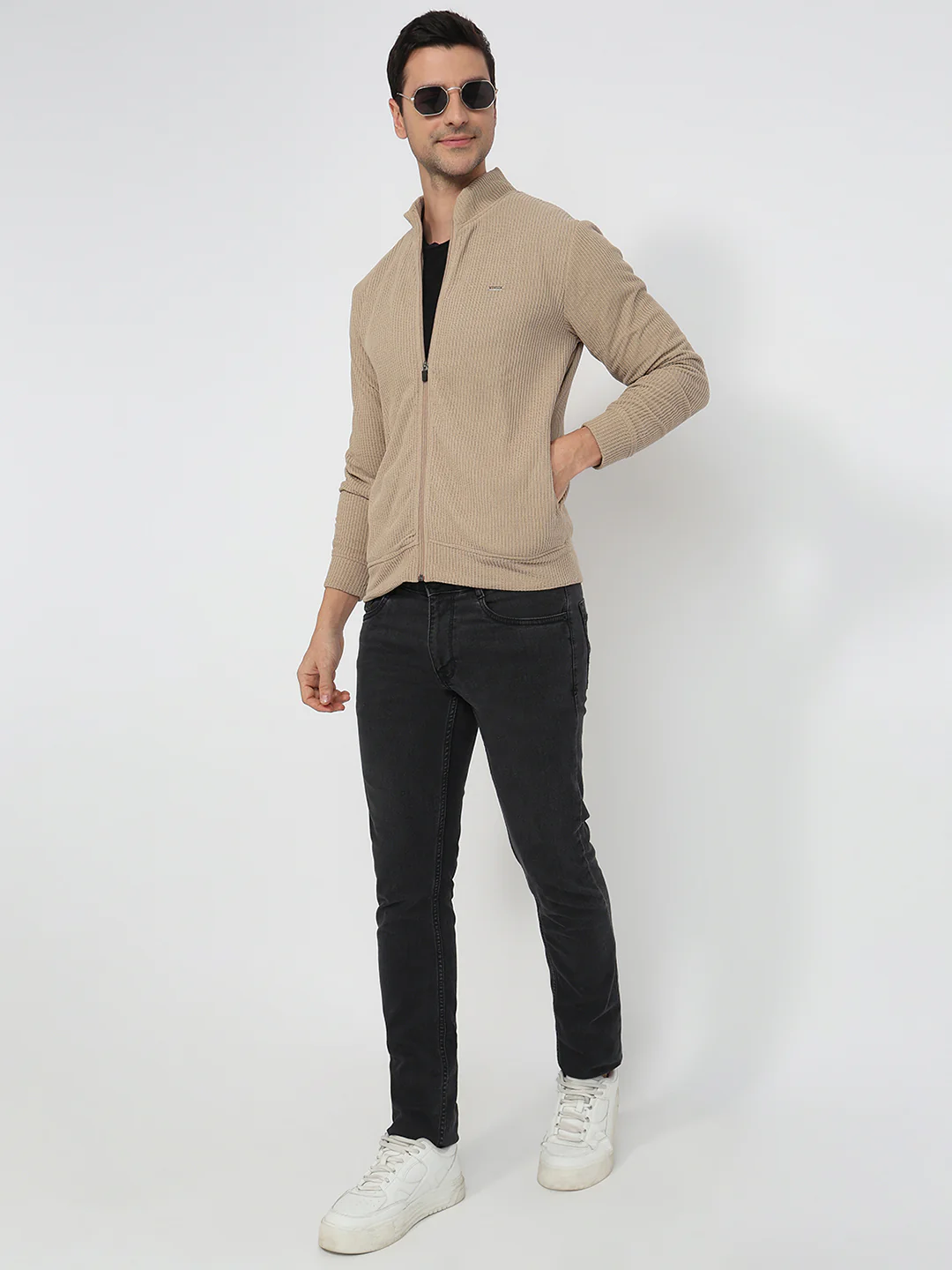 Park Avenue Men Brown Solid Slim Fit Polyester Blend Sweatshirt - Image 5