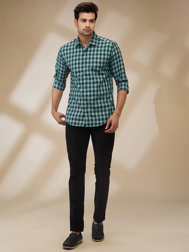 Park Avenue Men Green Checks Slim Fit Cotton Casual Shirt - Image 2