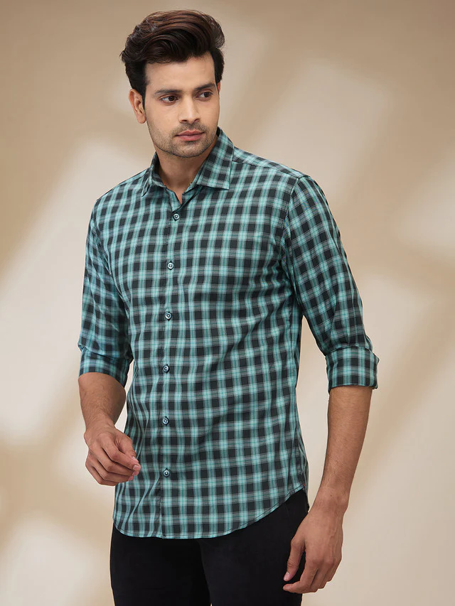 Park Avenue Men Green Checks Slim Fit Cotton Casual Shirt - Image 3