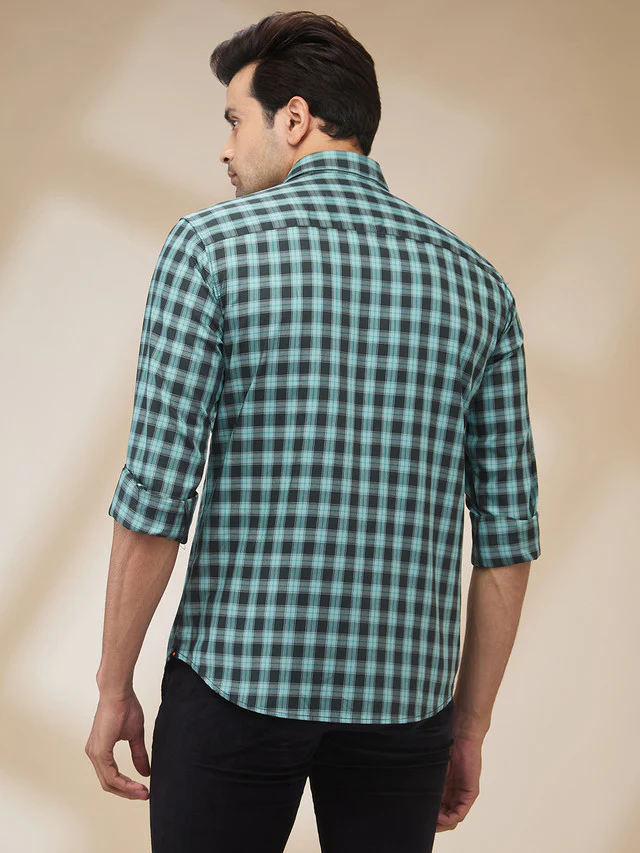 Park Avenue Men Green Checks Slim Fit Cotton Casual Shirt - Image 4