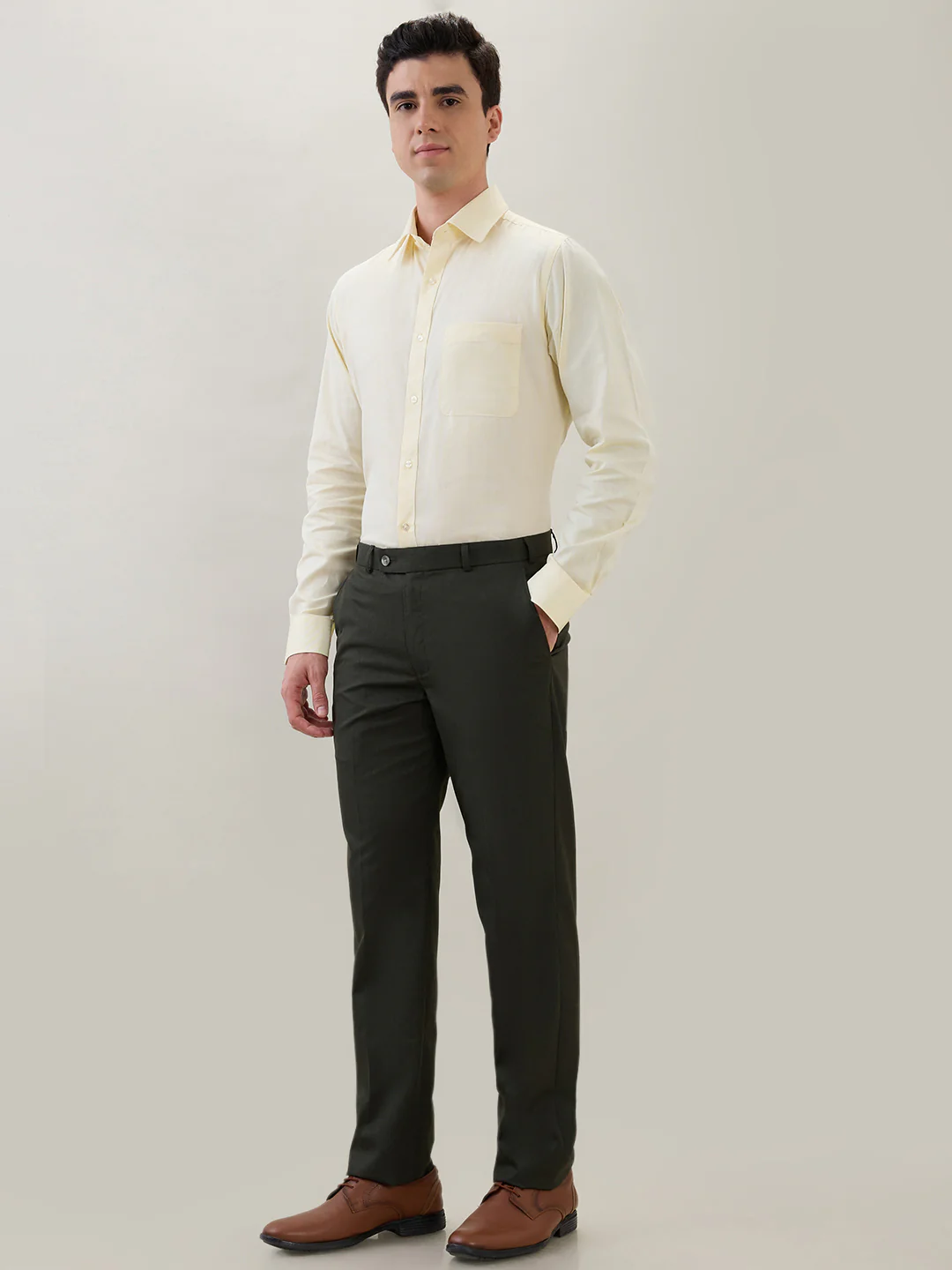 Park Avenue Men Green Checks Smart Fit Polyester Blend Trouser - Image 5