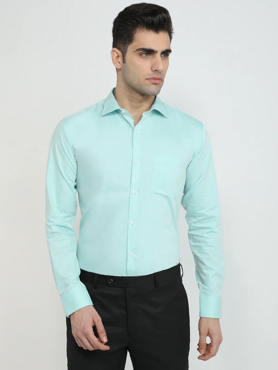 Park Avenue Men Green Plain Slim Fit Cotton Blend Formal Shirt