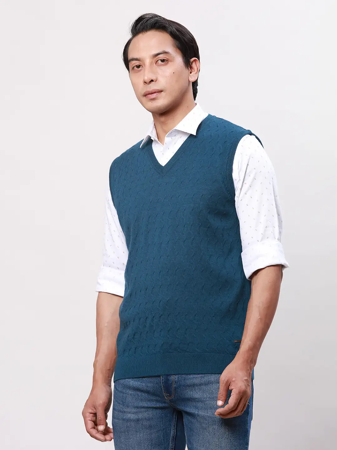 Park Avenue Men Green Solid Regular Acrylic Blend Sleeveless Pullover - Image 3