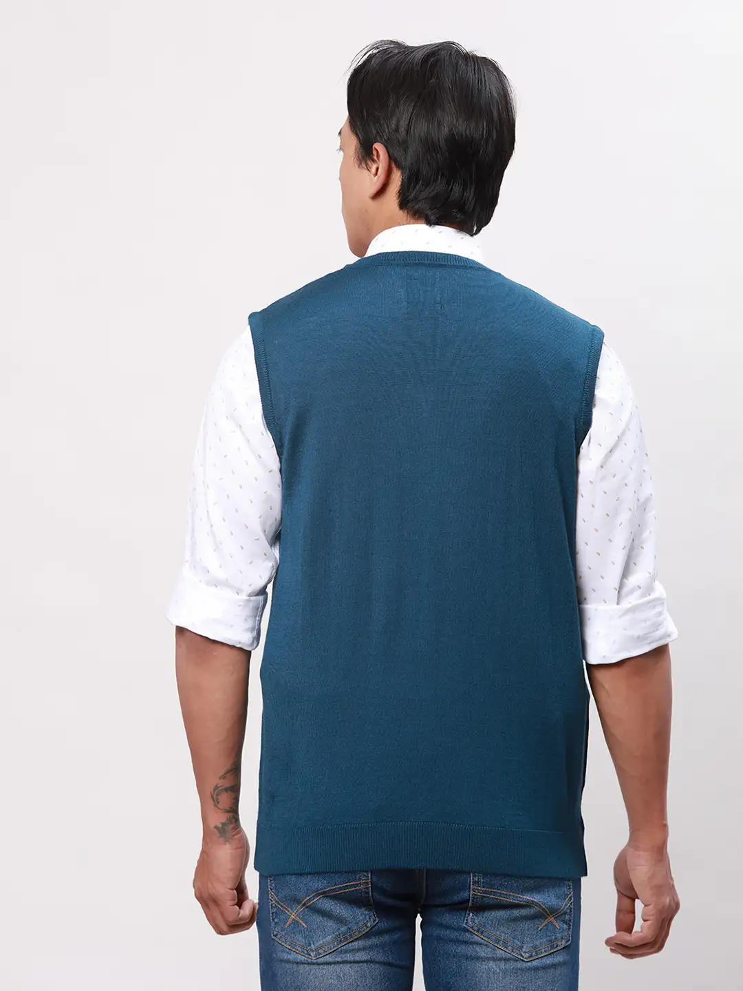 Park Avenue Men Green Solid Regular Acrylic Blend Sleeveless Pullover - Image 4