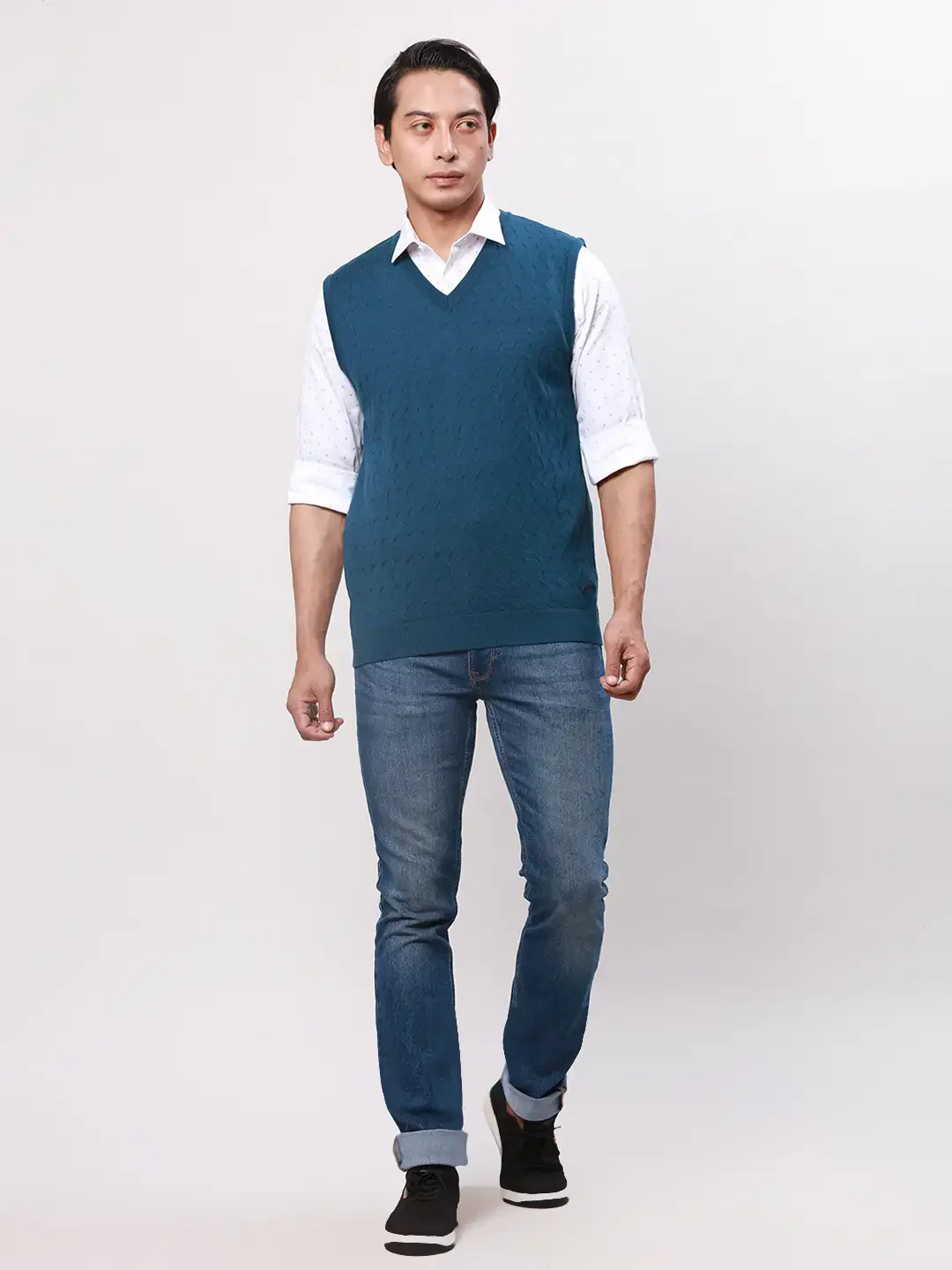 Park Avenue Men Green Solid Regular Acrylic Blend Sleeveless Pullover - Image 5