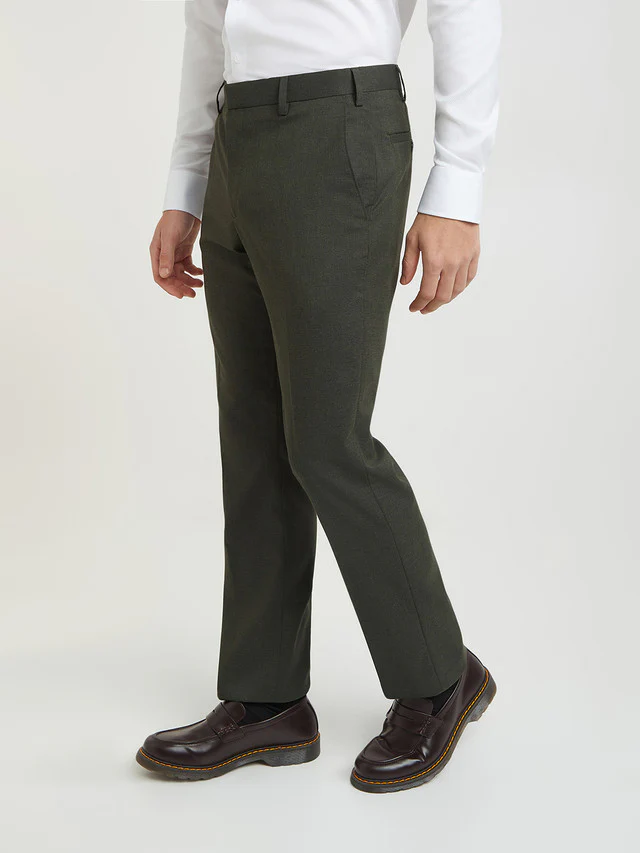 Park Avenue Men Green Solid Regular Fit Polyester Blend Trouser - Image 3