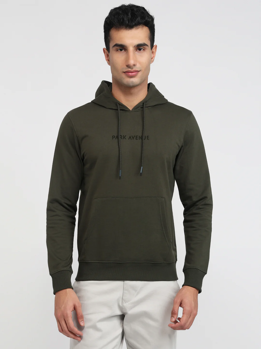 Park Avenue Men Green Solid Slim Fit Cotton Blend Sweatshirt