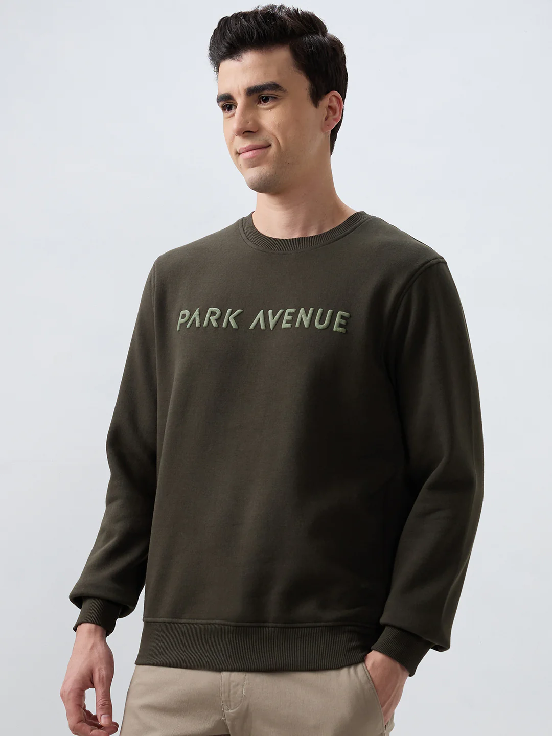 Park Avenue Men Green Solid Slim Fit Cotton Blend Sweatshirt - Image 3