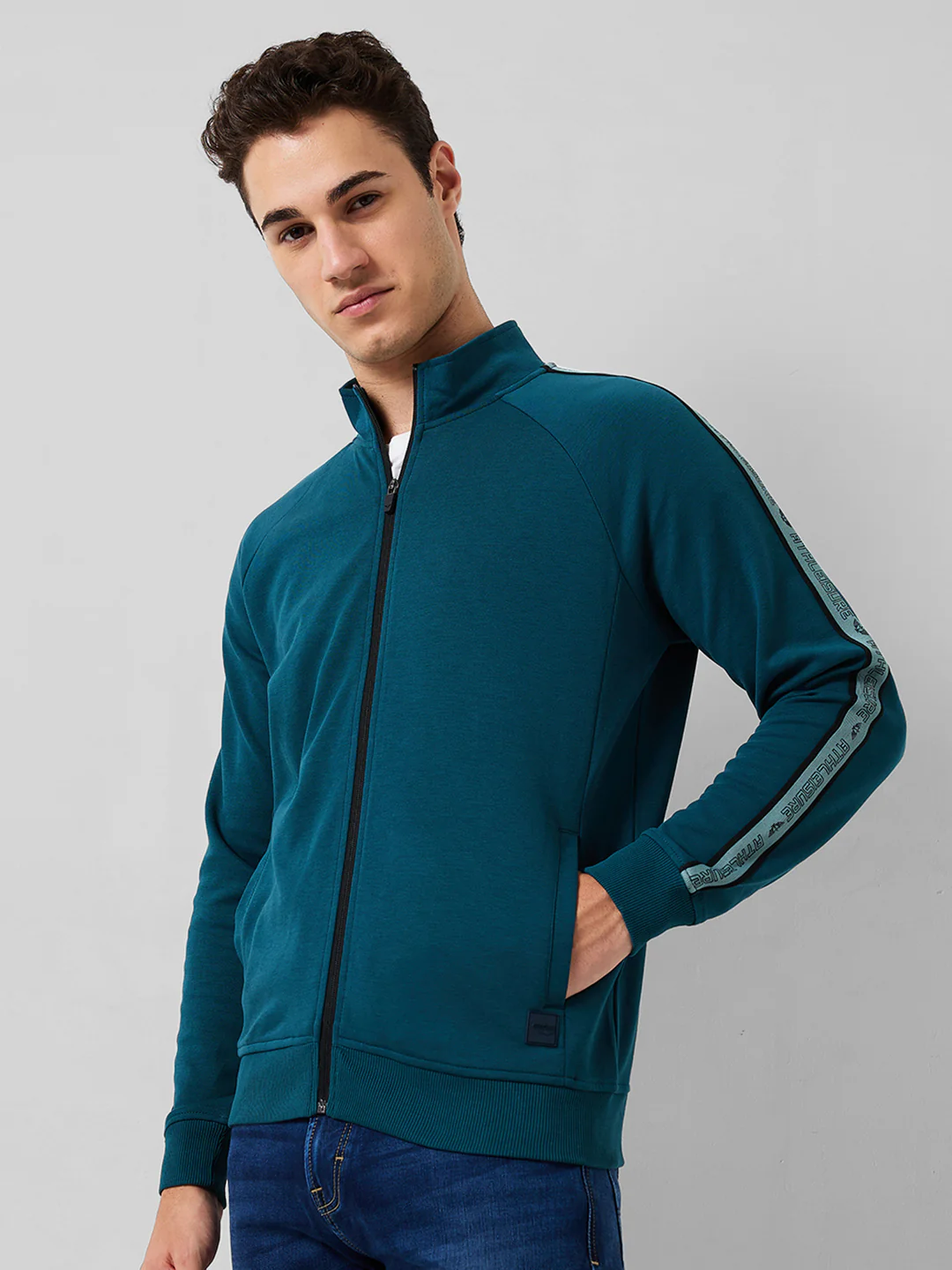 Park Avenue Men Green Solid Slim Fit Cotton Blend Sweatshirt - Image 2
