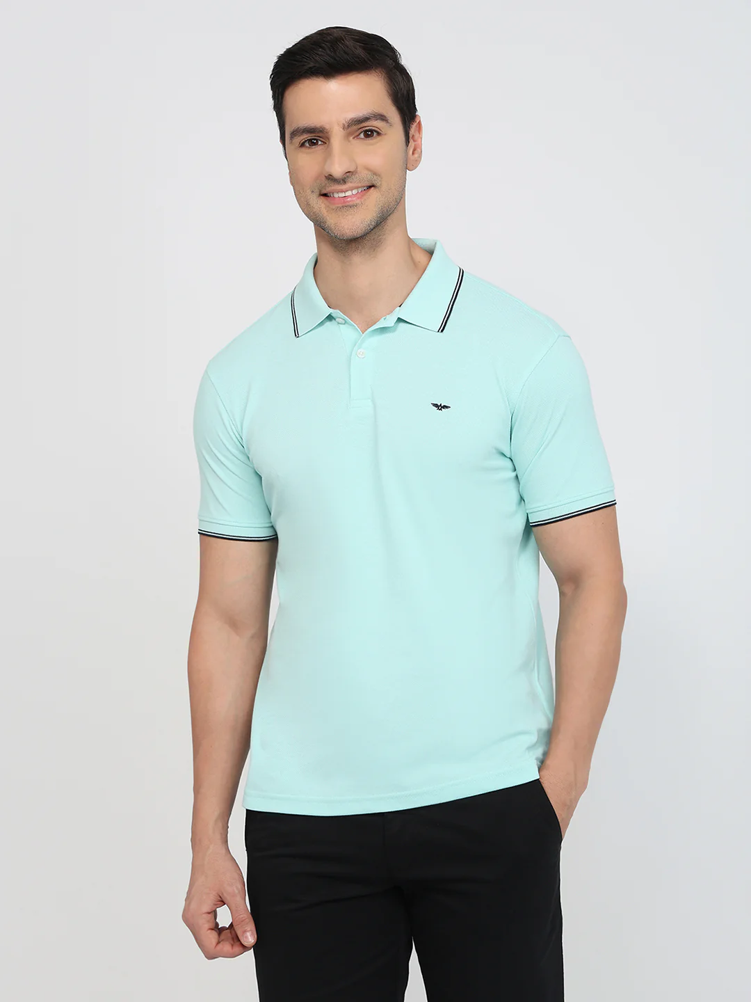 Park Avenue Men Green Solid Slim Fit Cotton Blend T-Shirt