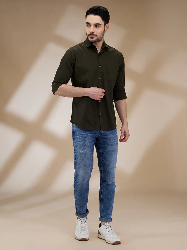 Park Avenue Men Green Solid Slim Fit Cotton Casual Shirt - Image 2