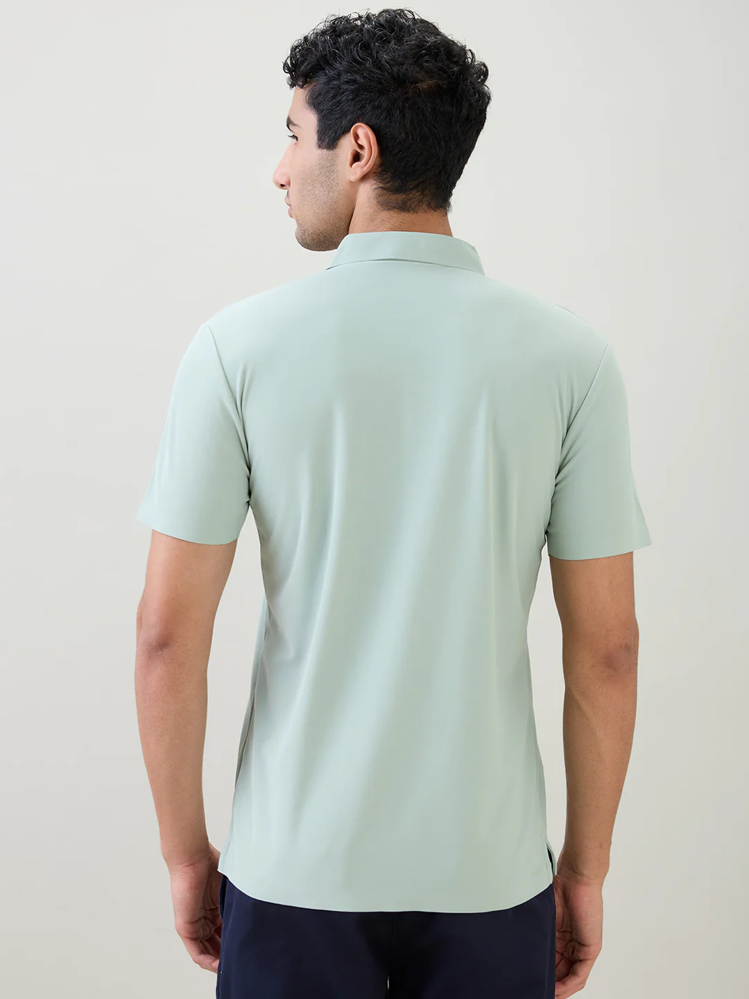 Park Avenue Men Green Solid Slim Fit Polyester Half Sleeve T-Shirt - Image 4