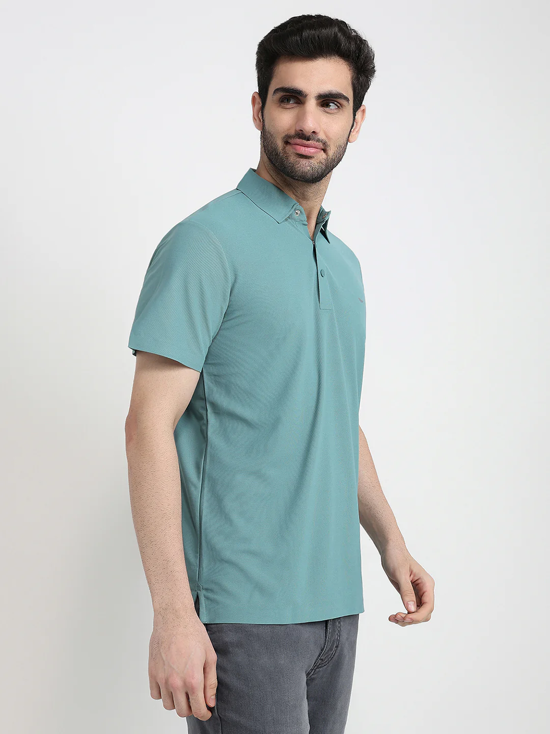 Park Avenue Men Green Solid Slim Fit Polyester Half Sleeve T-Shirt - Image 3