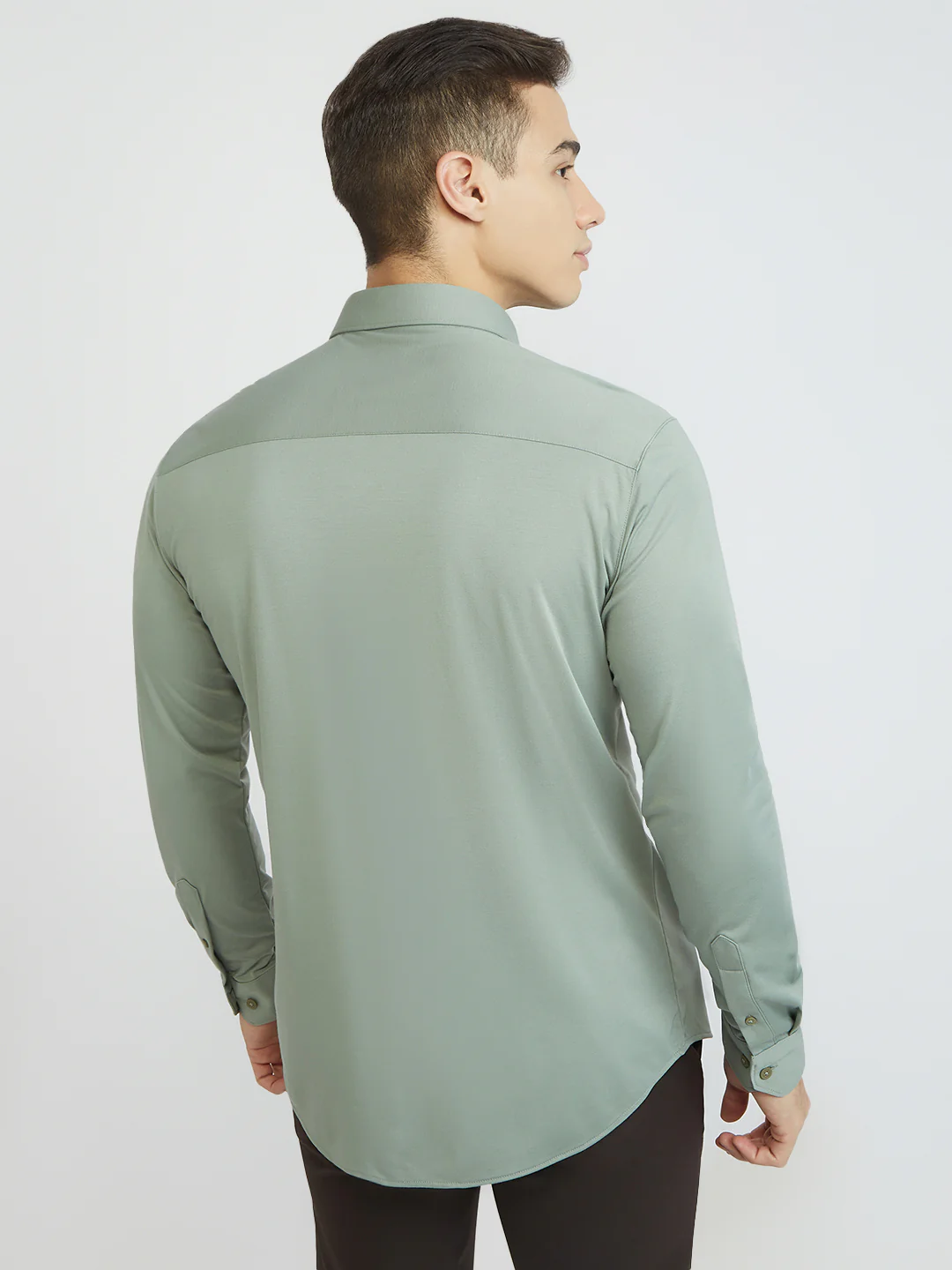 Park Avenue Men Green Solid Slim Fit Rayon Blend Shirt - Image 4