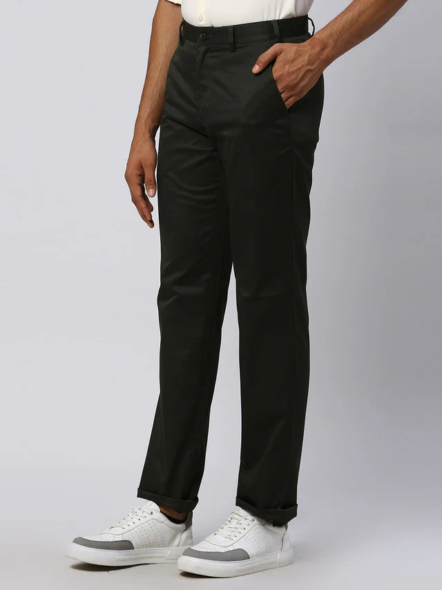 Park Avenue Men Green Solid Super Slim Fit Trouser - Image 3