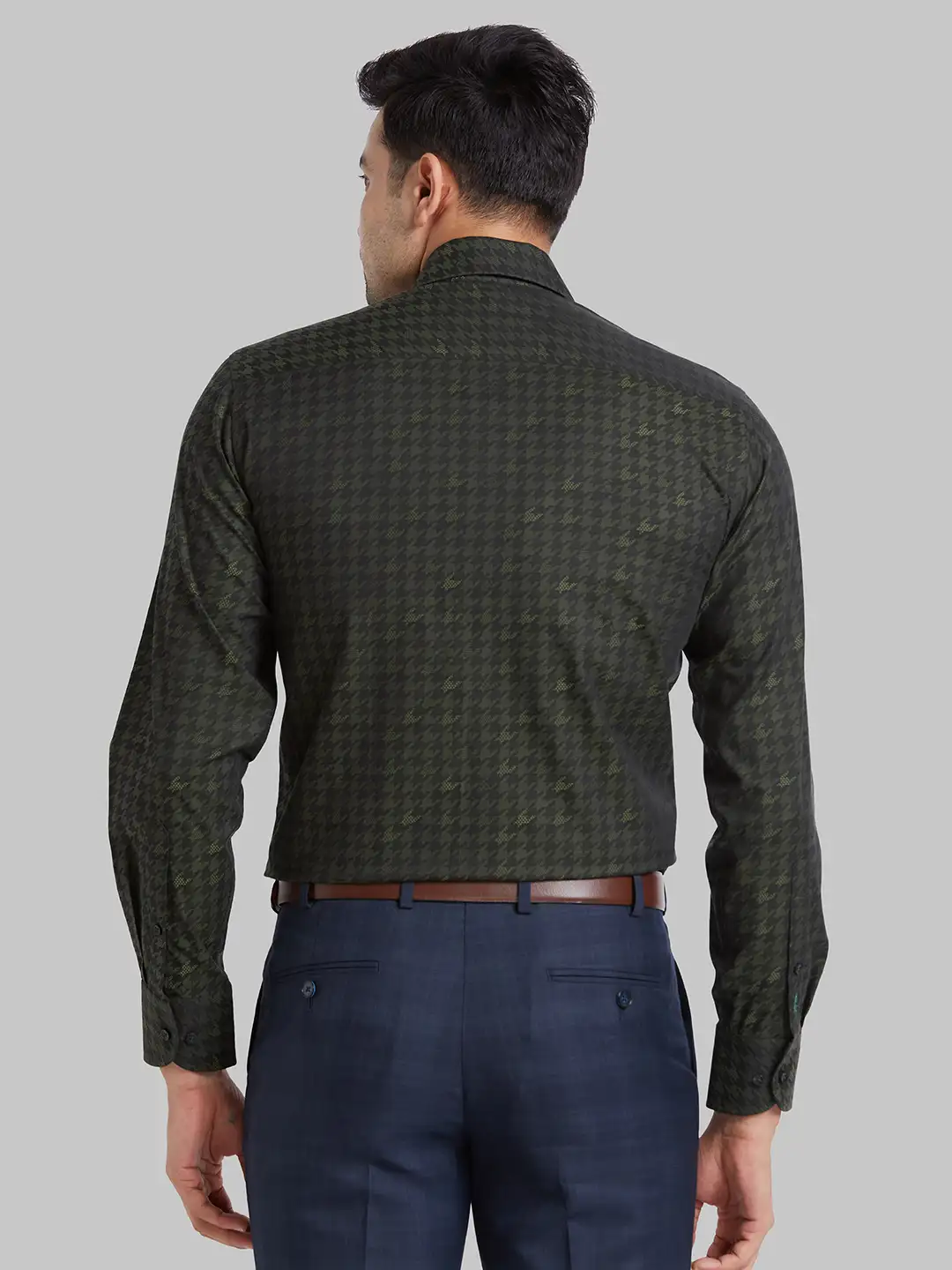 Park Avenue Men Green Structure Luxus Fit Cotton Full Sleeve Shirt - Image 4