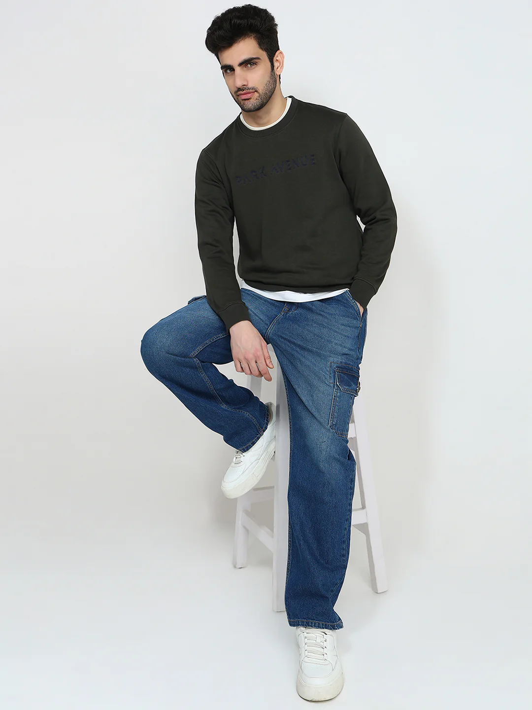 Park Avenue Men Green Structure Slim Fit Cotton Blend Sweatshirt - Image 5