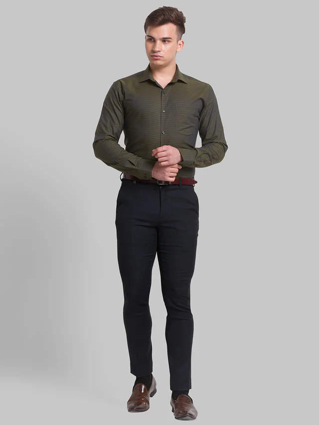 Park Avenue Men Green Structure Slim Fit Cotton Formal Shirt - Image 4