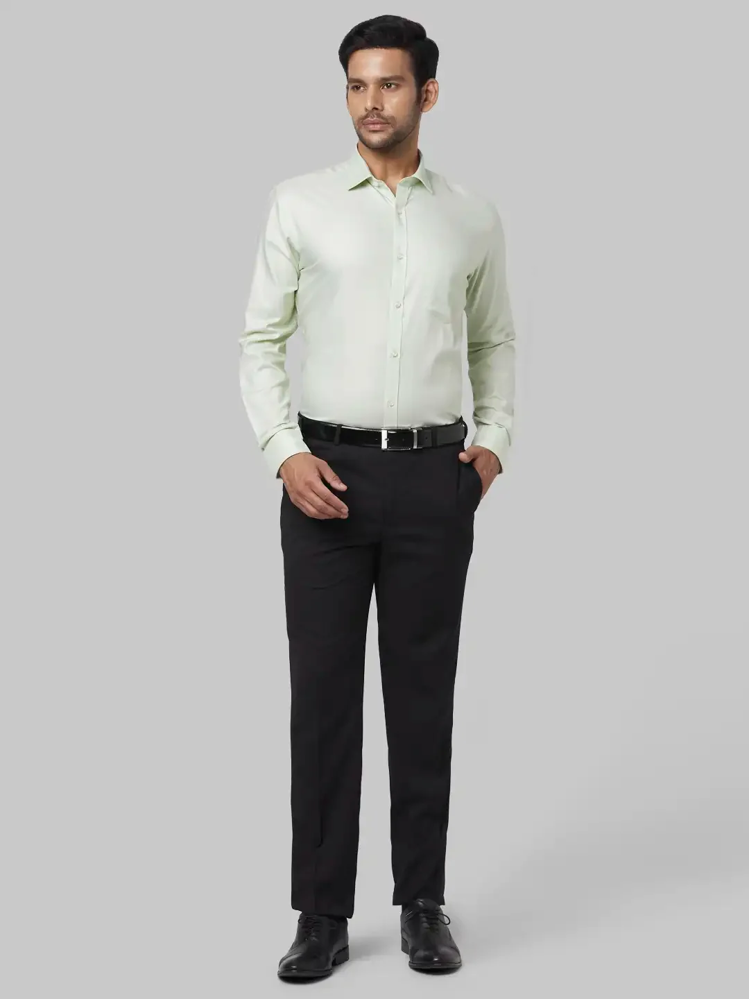 Park Avenue Men Green Structure Slim Fit Cotton Shirt - Image 5