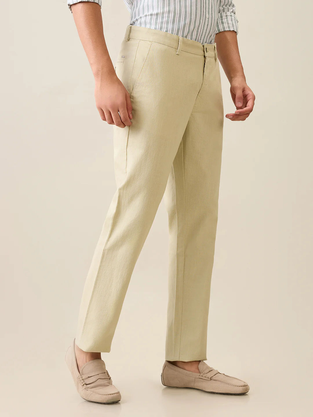 Park Avenue Men Green Structure Slim Fit Cotton Trouser - Image 3