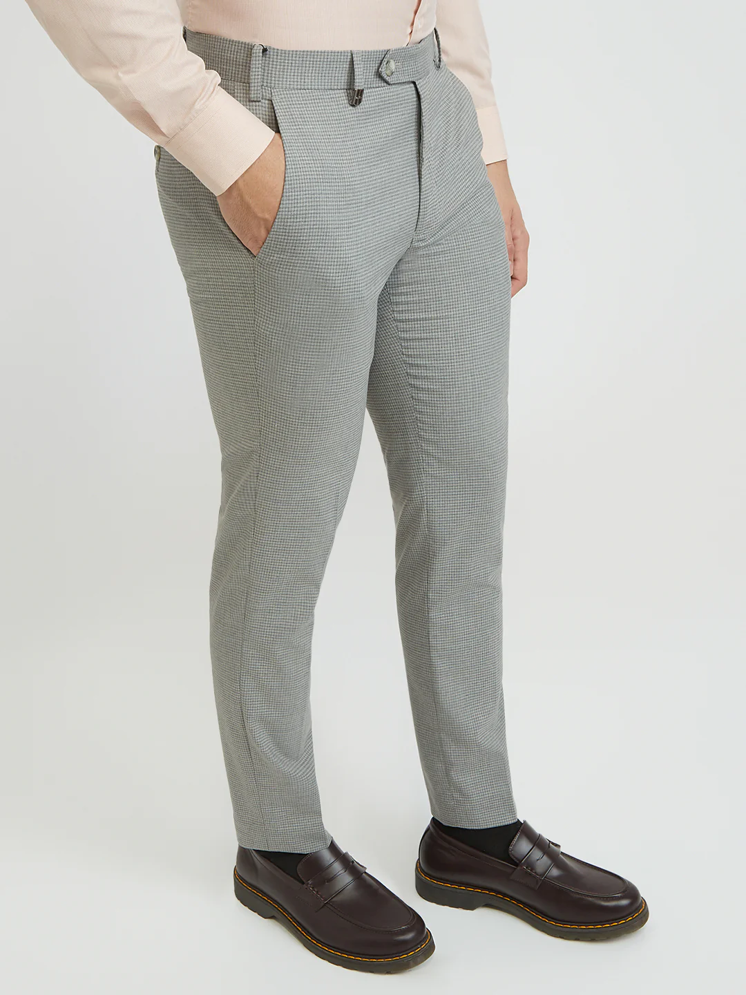 Park Avenue Men Grey Checks Neo Fit Polyester Blend Trouser