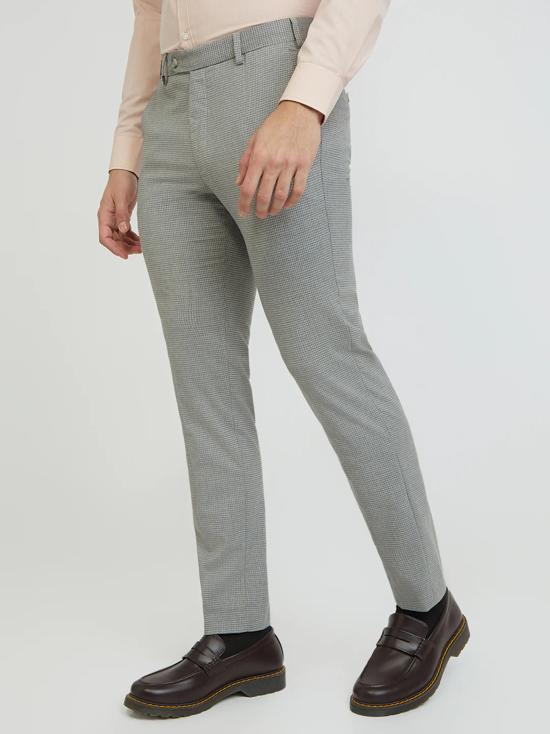 Park Avenue Men Grey Checks Neo Fit Polyester Blend Trouser - Image 2