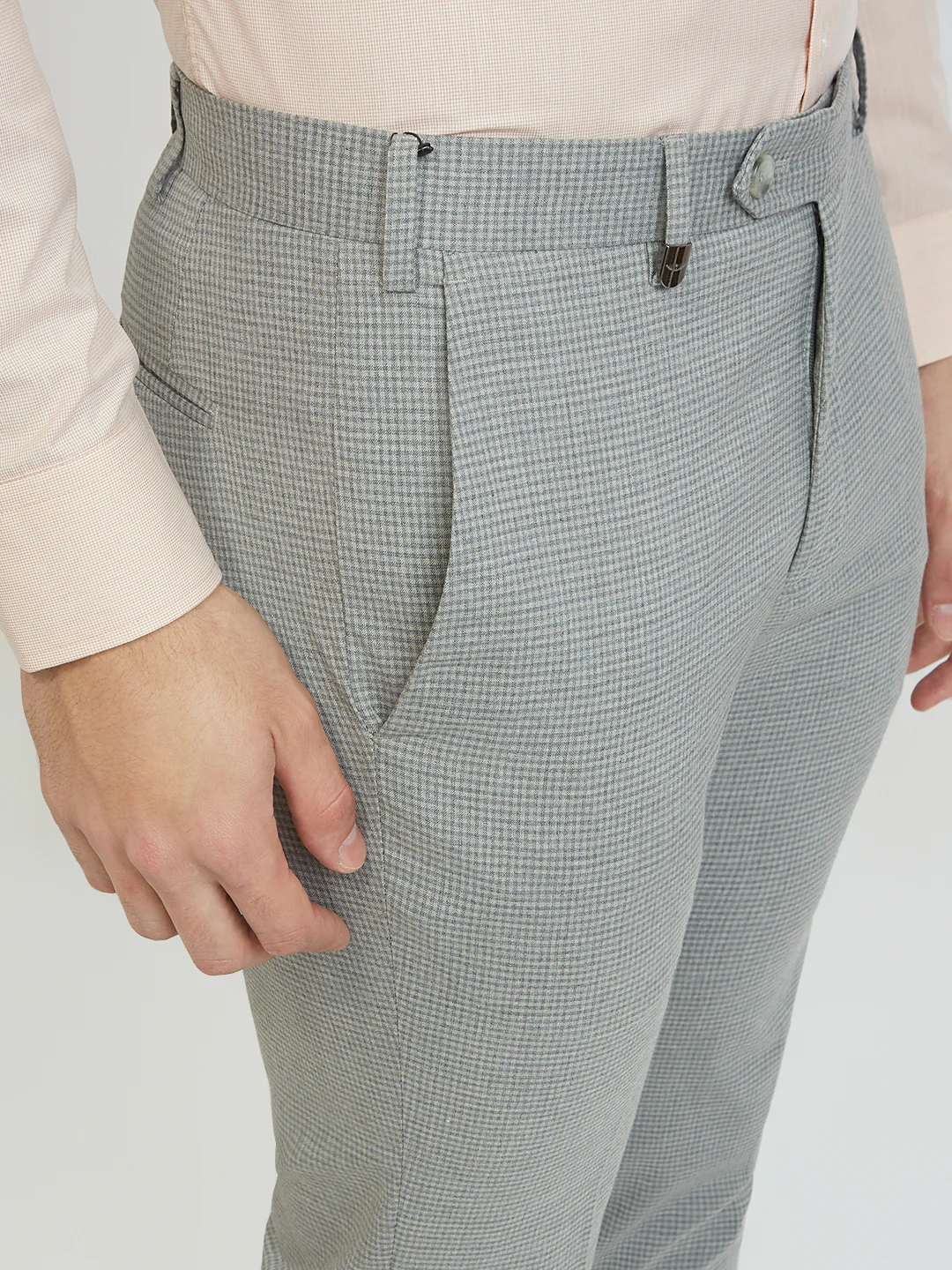 Park Avenue Men Grey Checks Neo Fit Polyester Blend Trouser - Image 5