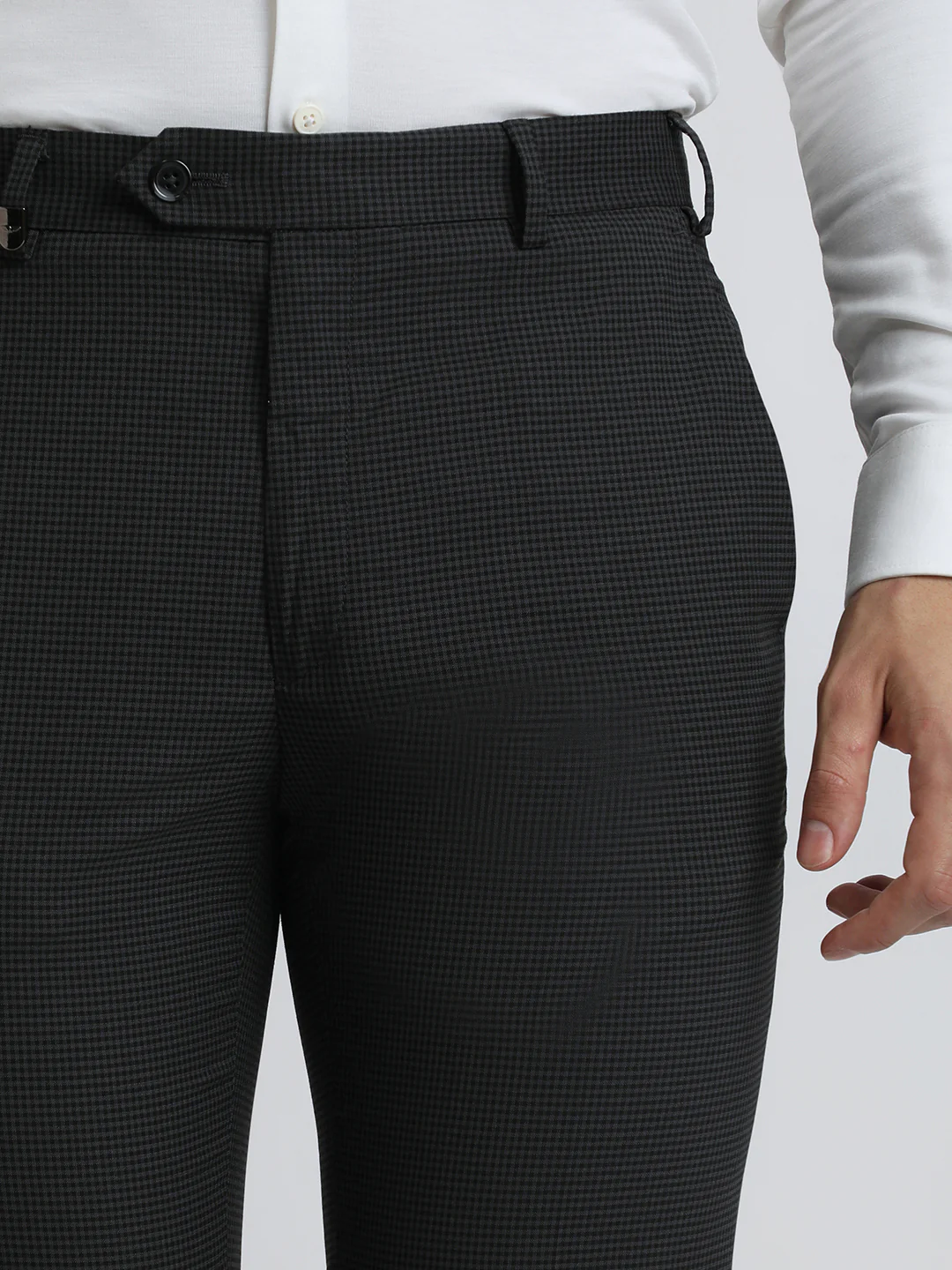 Park Avenue Men Grey Checks Neo Fit Polyester Blend Trouser - Image 6