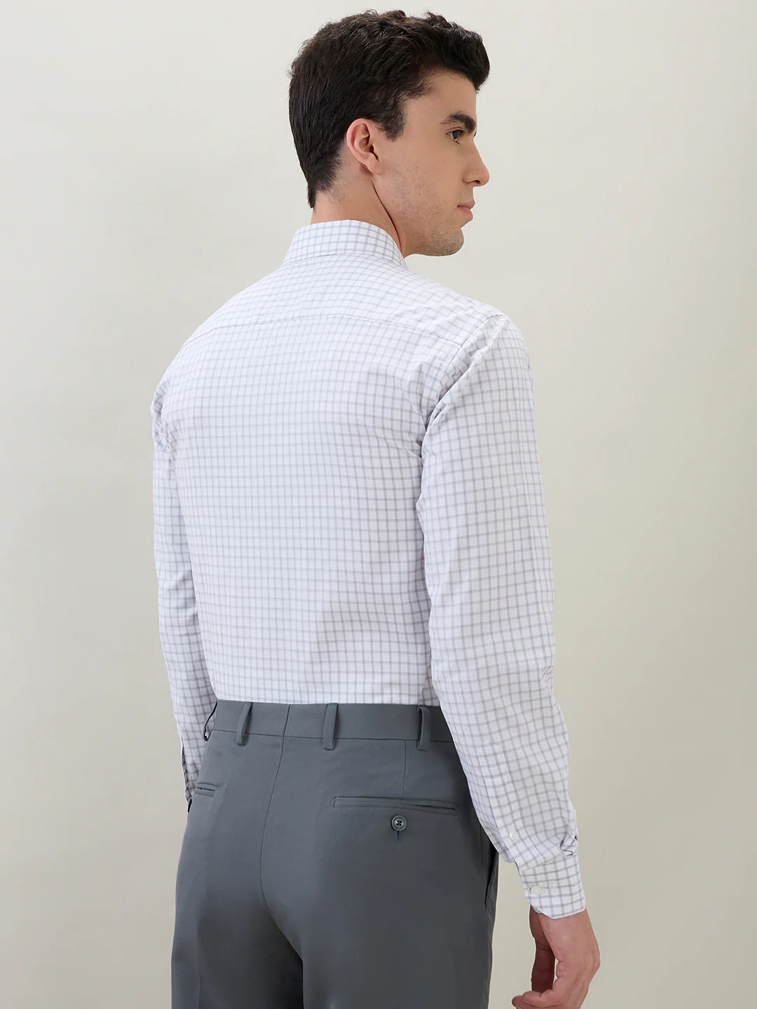 Park Avenue Men Grey Checks Regular Fit Cotton Shirt - Image 4