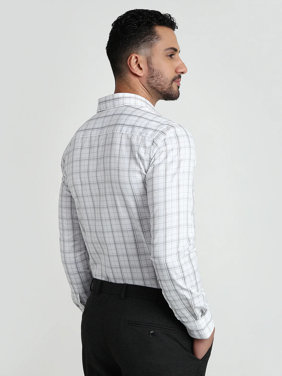 Park Avenue Men Grey Checks Slim Fit Cotton Blend Shirt - Image 4