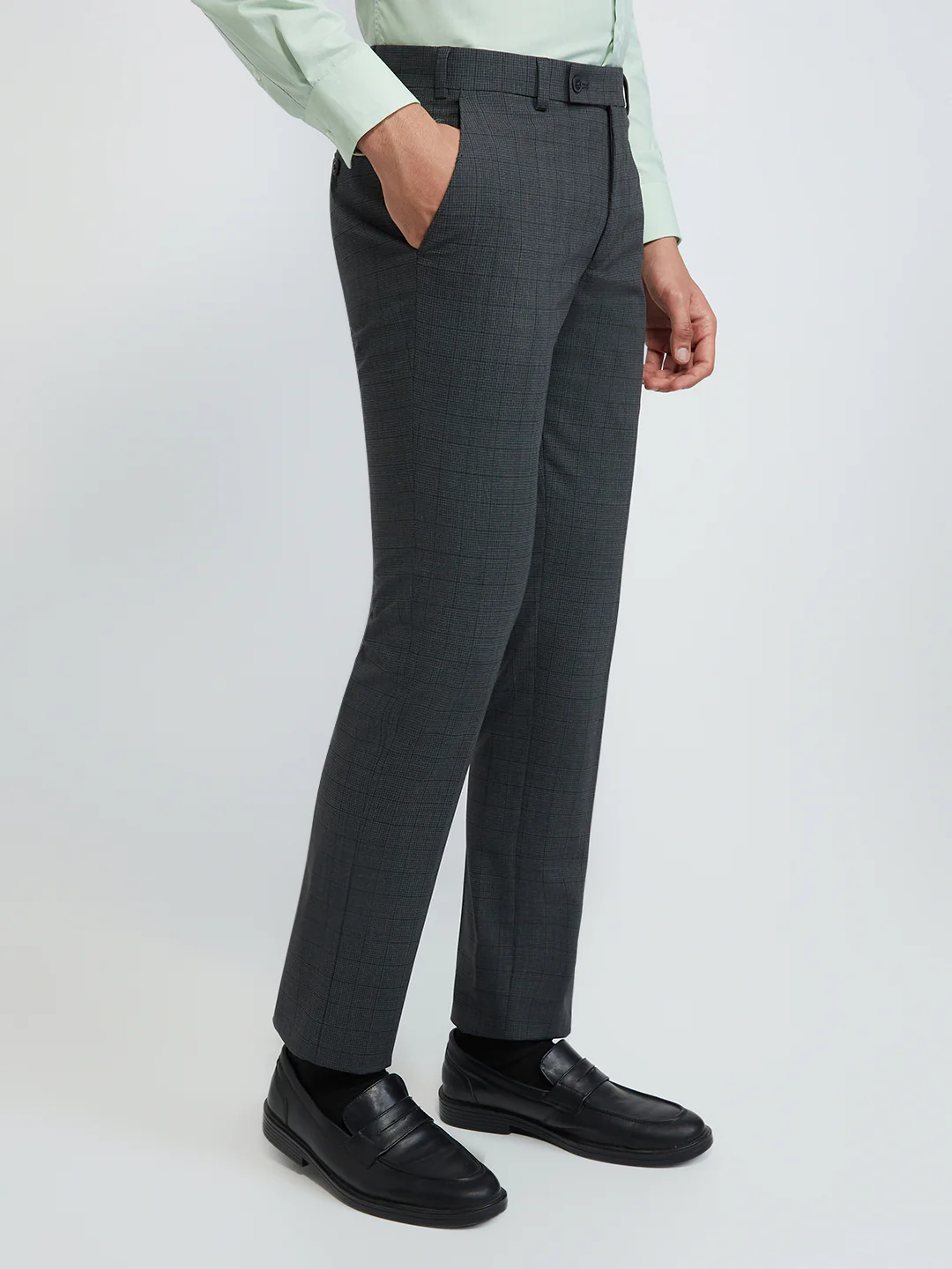 Park Avenue Men Grey Checks Small Slim Fit Wool Blend Trouser - Image 2