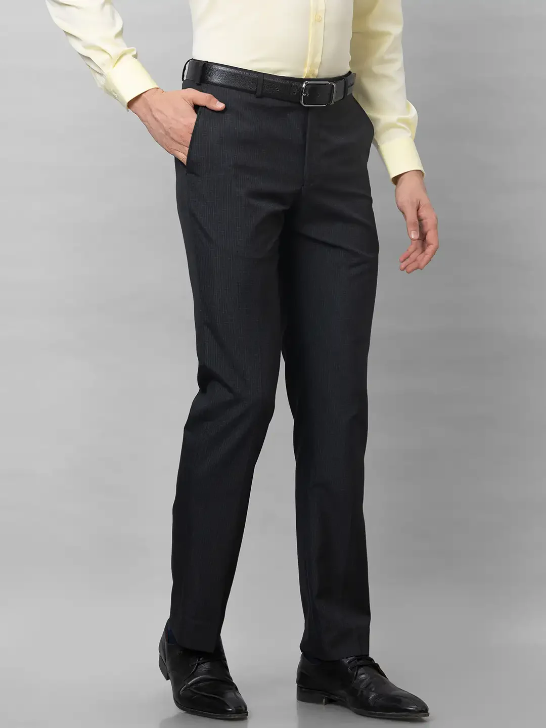 Park Avenue Men Grey Checks Smart Fit Polyester Blend Trousers - Image 2