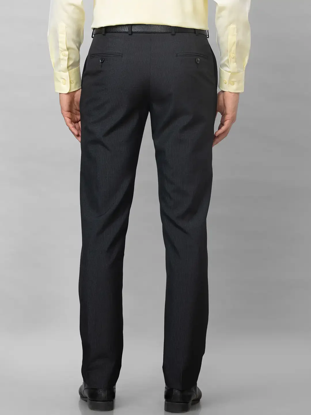 Park Avenue Men Grey Checks Smart Fit Polyester Blend Trousers - Image 5