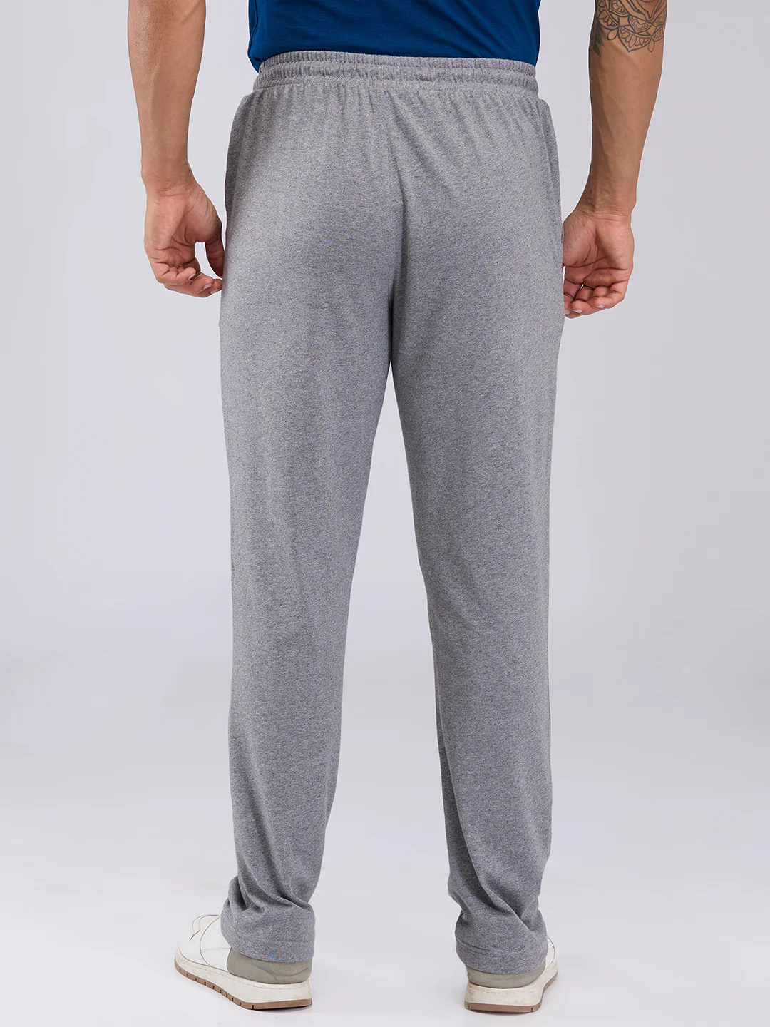 Park Avenue Men Grey Cotton Blend Trackpant - Image 4