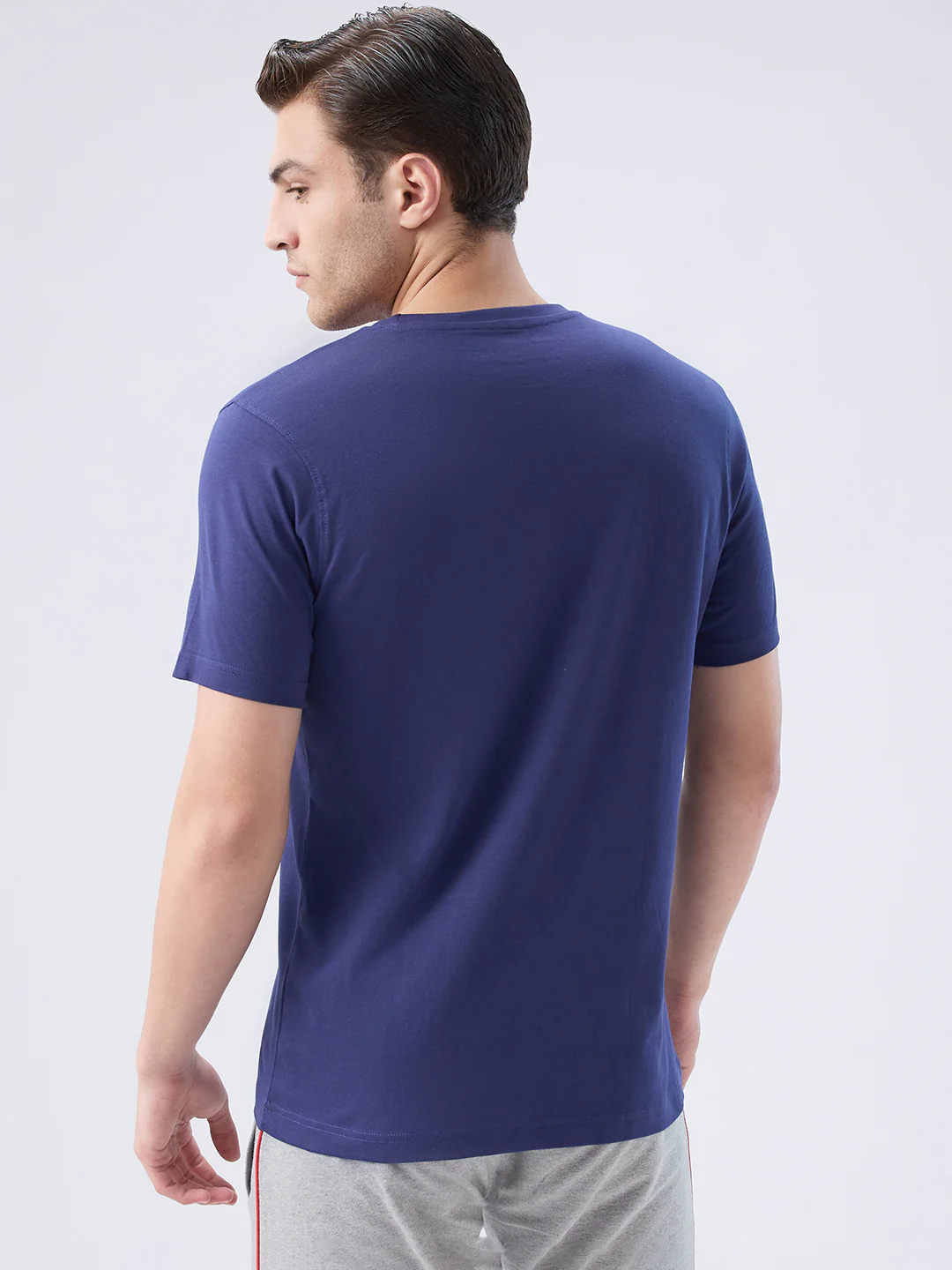 Park Avenue Men Grey Cotton T-Shirt - Image 4