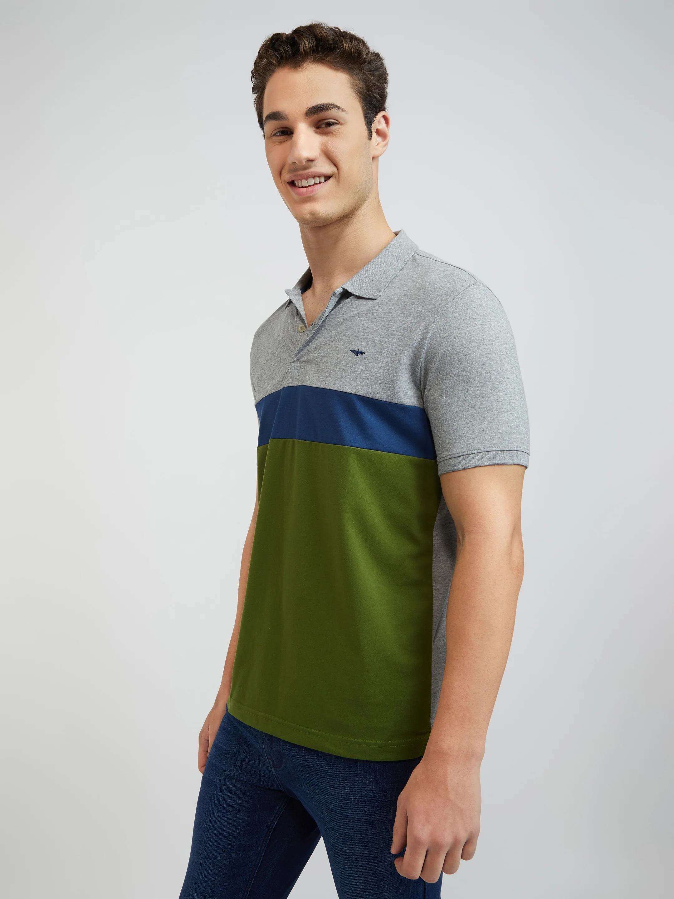 Park Avenue Men Grey Cut & Sew Slim Fit Cotton Blend T-Shirt - Image 3