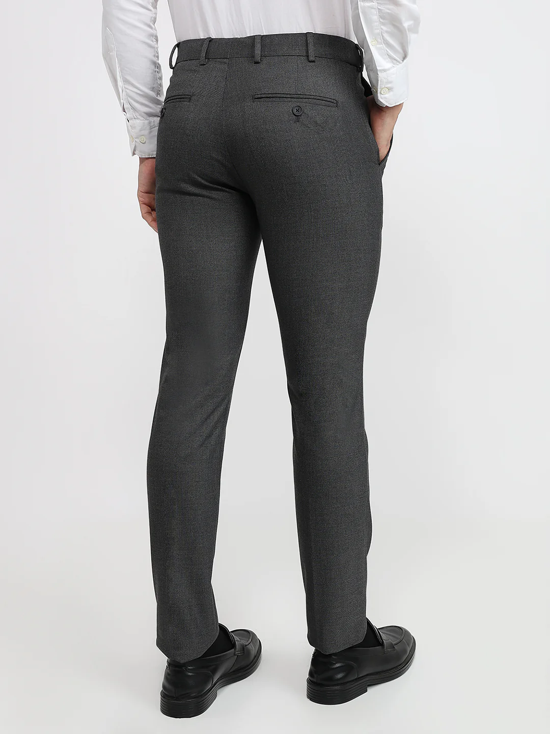Park Avenue Men Grey Plain Slim Fit Polyester Blend Trouser - Image 4